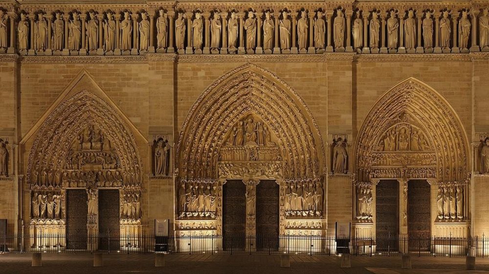 Notre-Dame Katedrali yangından beş yıl sonra yeniden kapılarını açtı